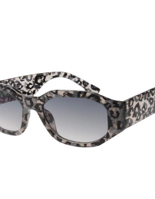 Load image into Gallery viewer, Socialite Sunglasses
